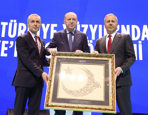 Cumhurbaşkanımız Sayın Recep Tayyip Erdoğan’ın Teşrifleriyle Türkiye Yüzyılı’nda Türkiye'nin Göç Yönetimi Modeli Programı Düzenlendi